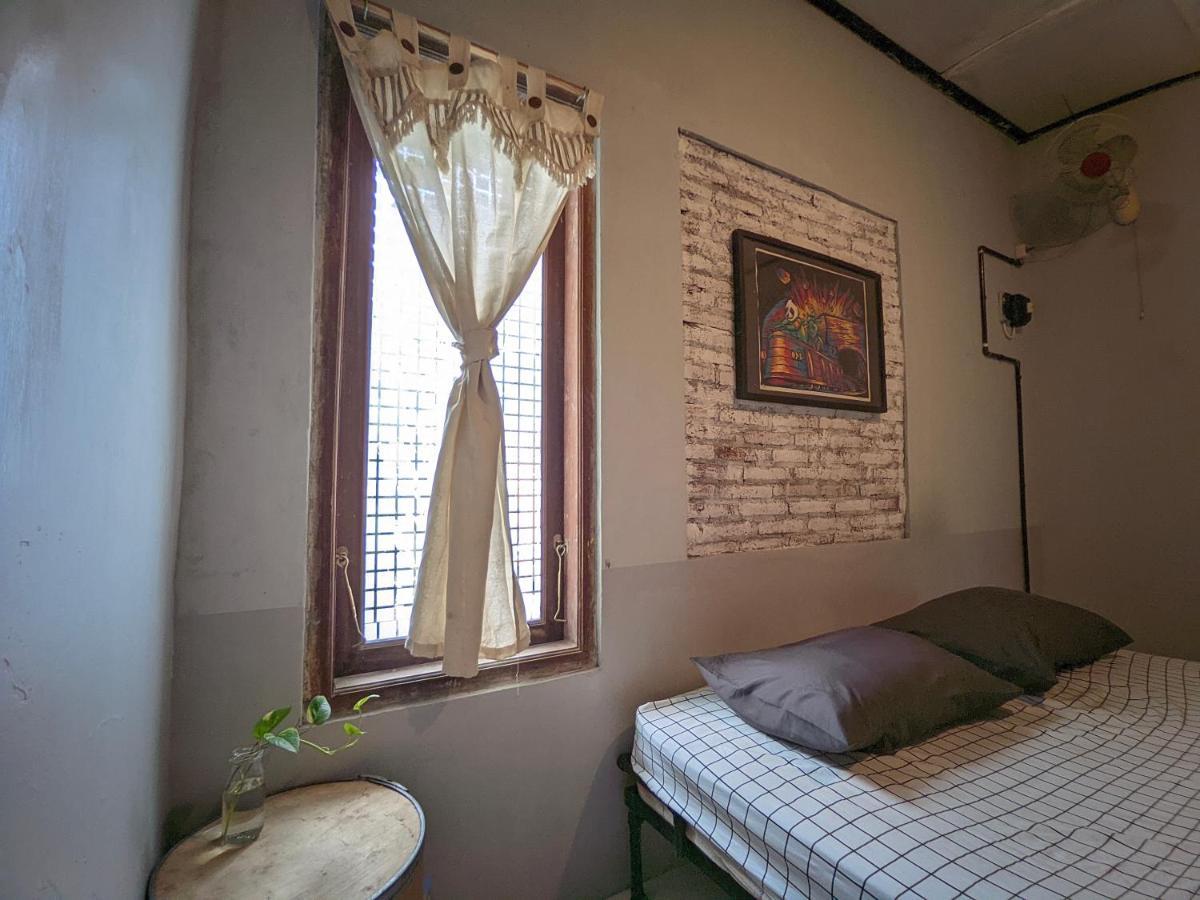 Reeneo Guesthouse Yogyakarta Luaran gambar