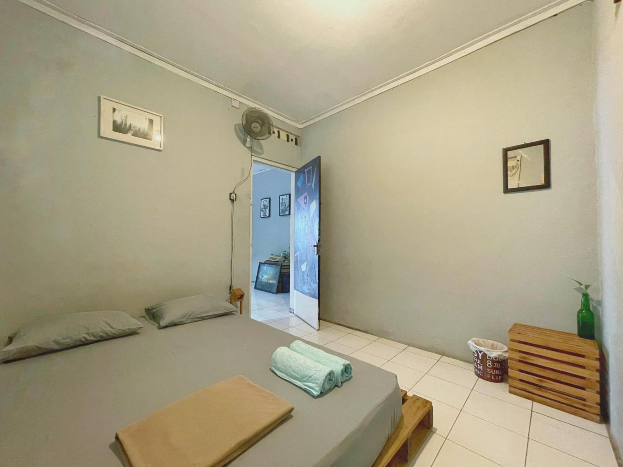 Reeneo Guesthouse Yogyakarta Luaran gambar